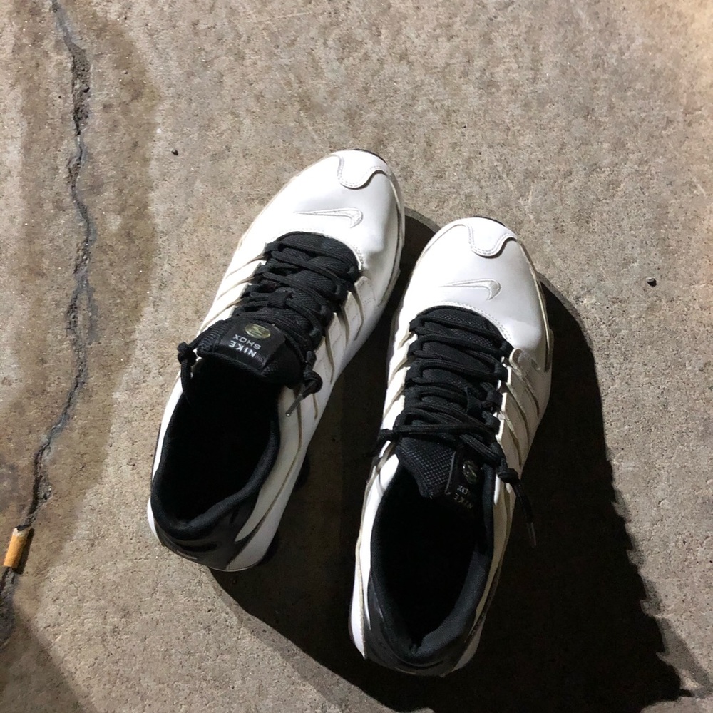 Shoes - Picture 2 of 4